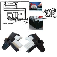 Szczotki zgarniające SM110/111 prawa i lewa 982090192